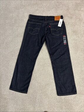 Men's Levi's 559 Relaxed Straight leg jeans. Size 34 x 30